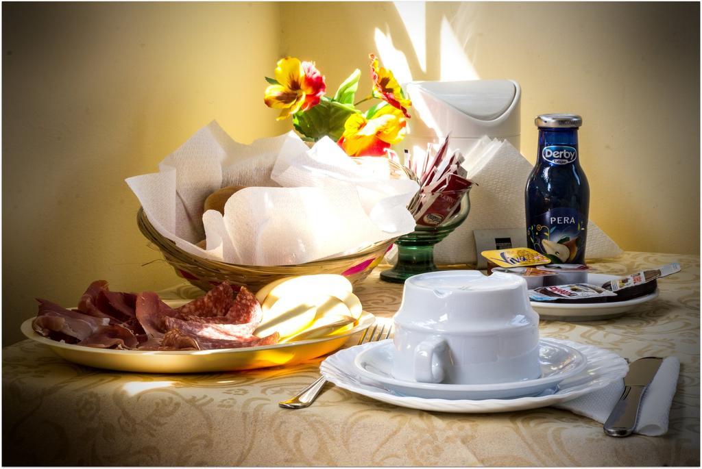 B&B Degli Amici Ciampino Dış mekan fotoğraf